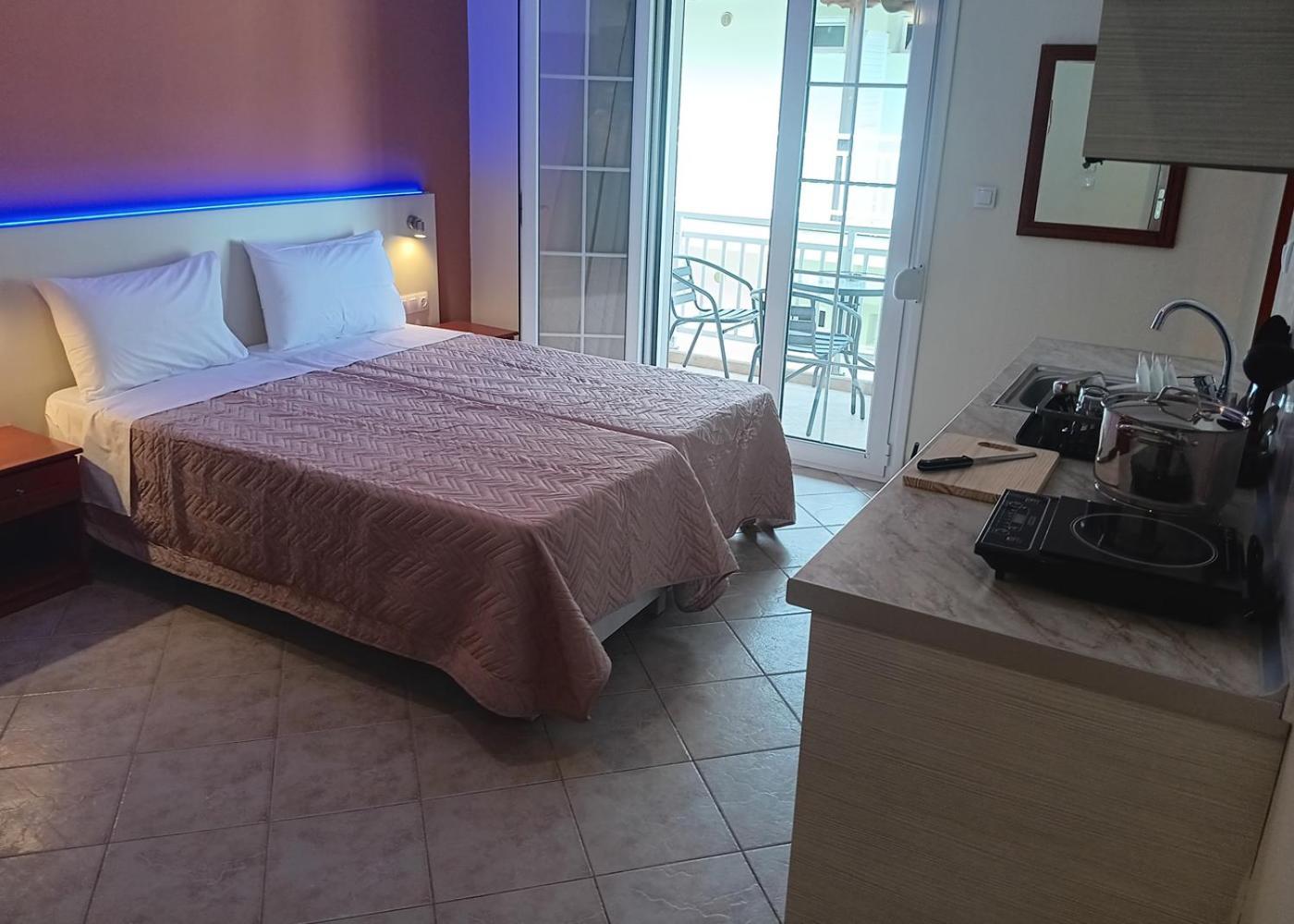 Oasis Blue Inn Leptokaryá Eksteriør billede